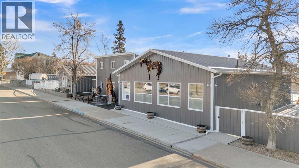 2023 20 Avenue, Bowden, Alberta  T0M 0K0 - Photo 11 - A2269660