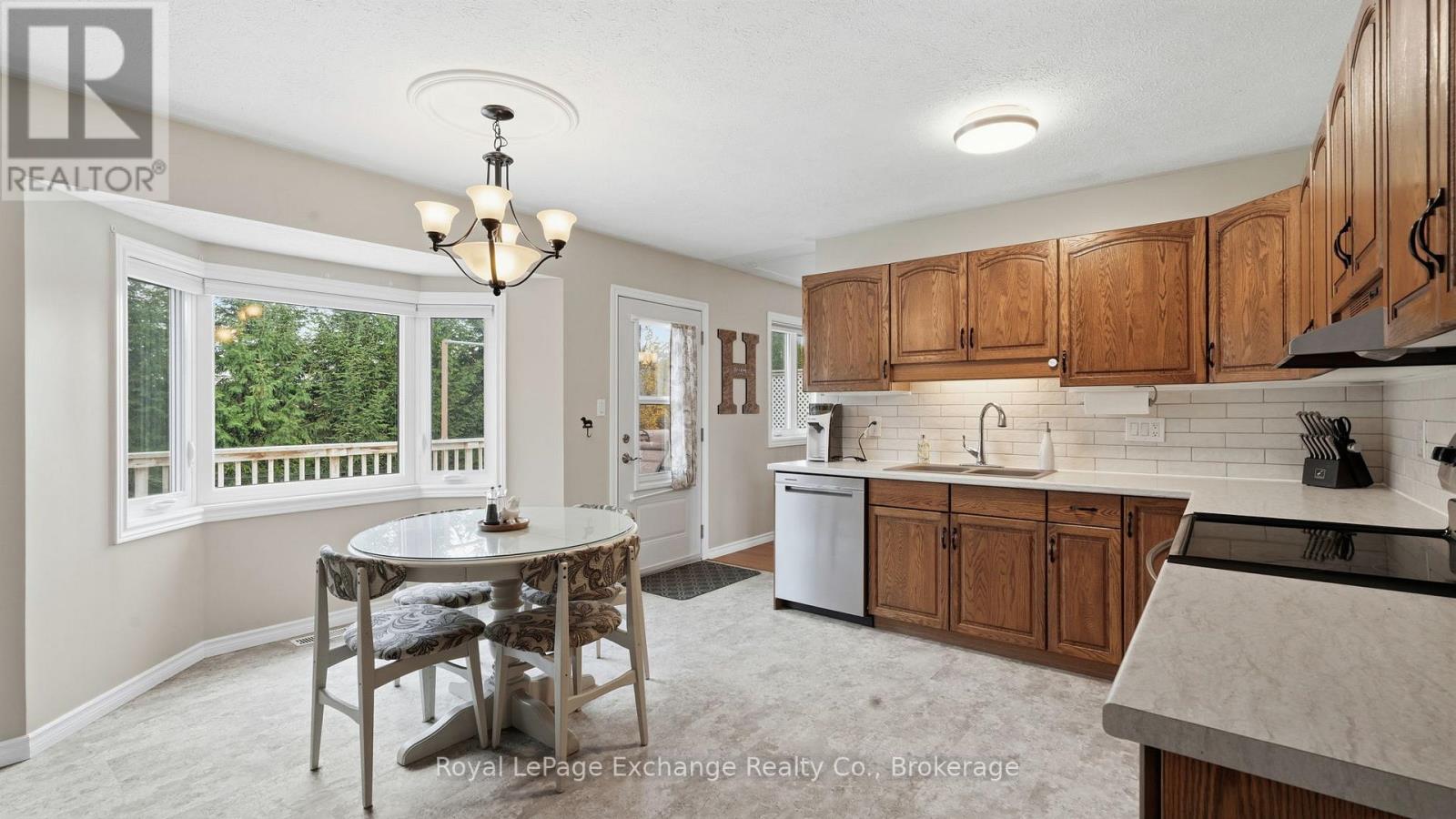 2295 12th Concession, Huron-Kinloss, Ontario N2Z 2X3 - Photo 18 - X12526816