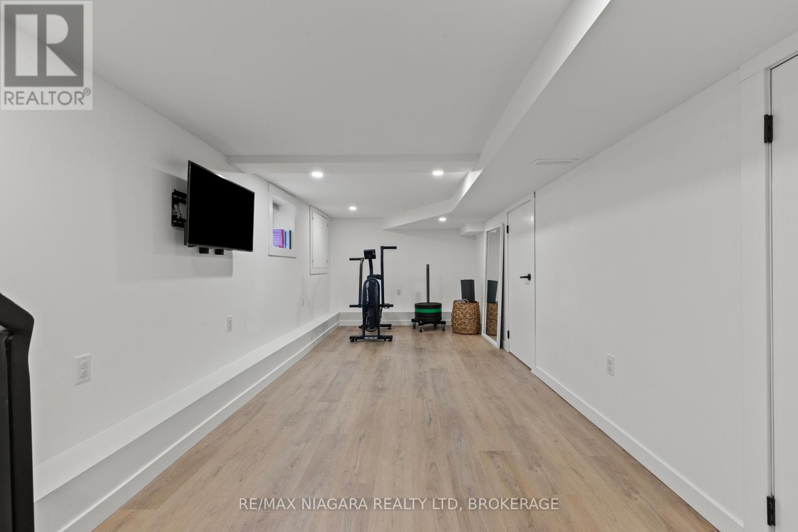 9 Shelley Avenue, St. Catharines, Ontario L2N 5L4 - Photo 22 - X12506710