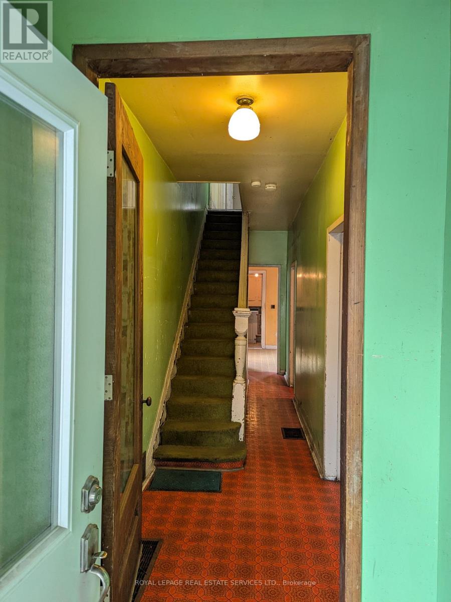 529 Gladstone Avenue, Toronto, Ontario  M6H 3J1 - Photo 2 - C12526854