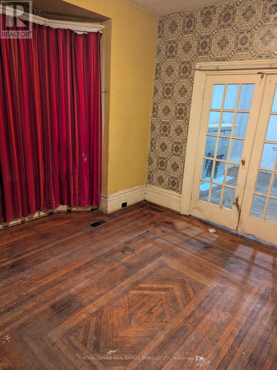 529 Gladstone Avenue, Toronto, Ontario  M6H 3J1 - Photo 5 - C12526854