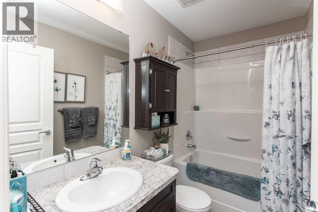 42 Arlen Close, Blackfalds, Alberta  T4M 0N2 - Photo 17 - A2268310