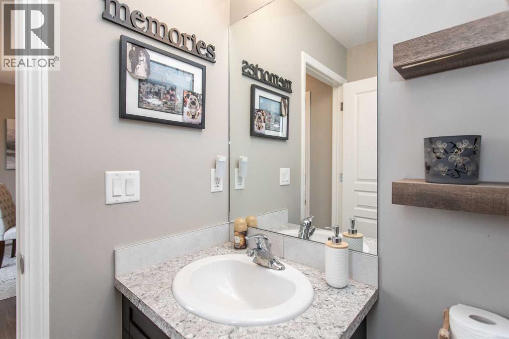 42 Arlen Close, Blackfalds, Alberta  T4M 0N2 - Photo 11 - A2268310