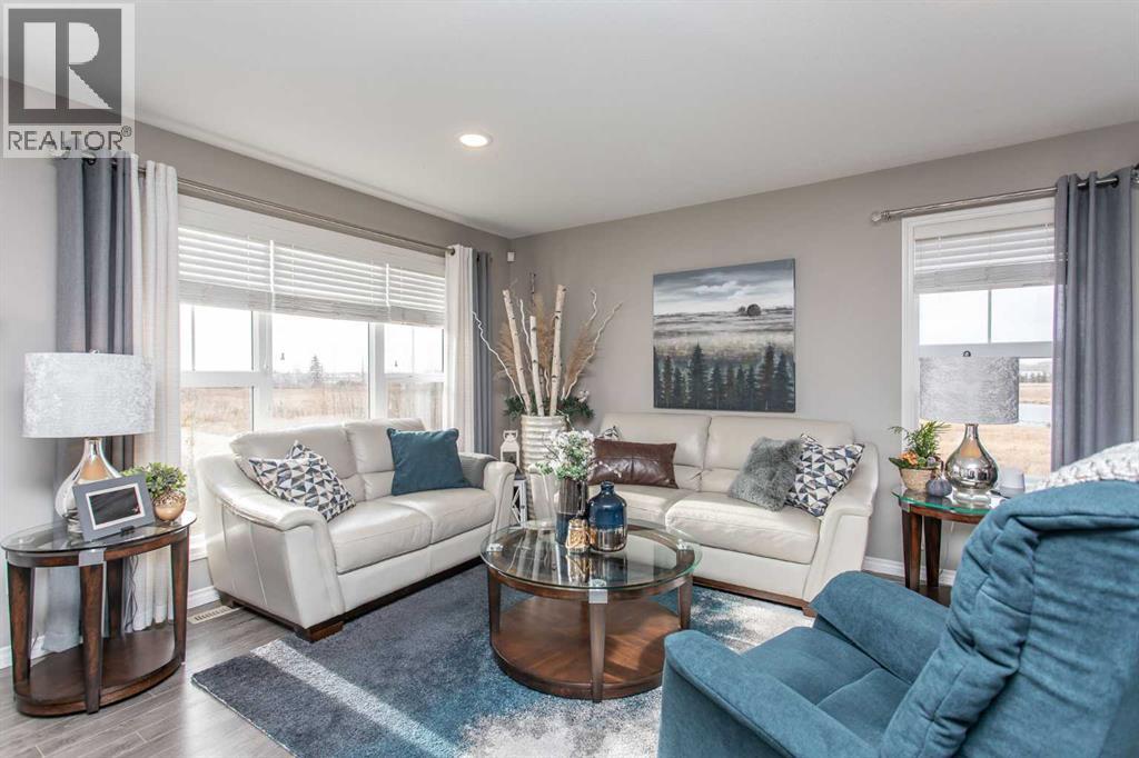 42 Arlen Close, Blackfalds, Alberta  T4M 0N2 - Photo 3 - A2268310