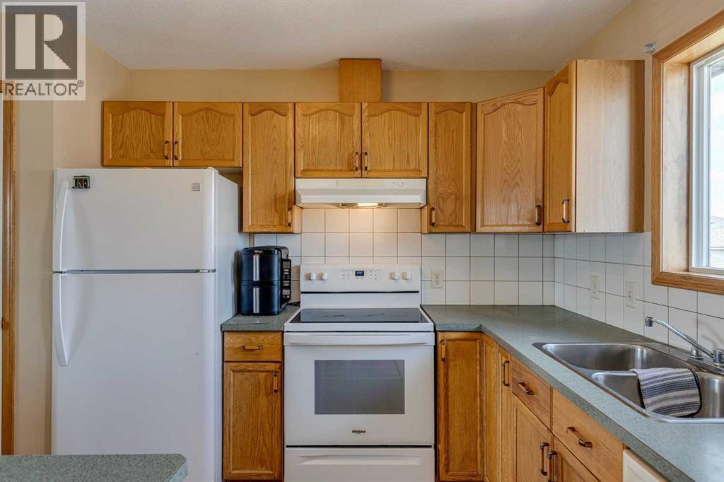 1656 Strathcona Gate, Strathmore, Alberta  T1P 1T2 - Photo 14 - A2265790