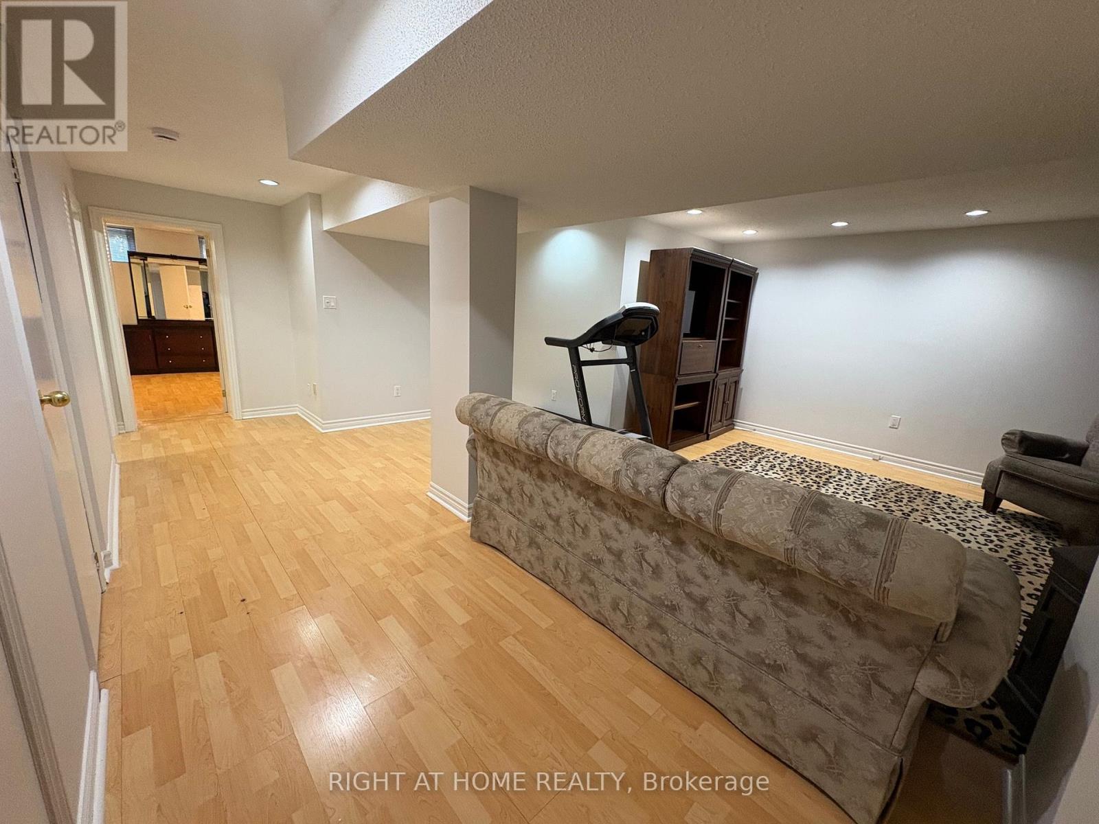 19 Budea Crescent S, Toronto, Ontario  M1R 4V1 - Photo 19 - E12526590