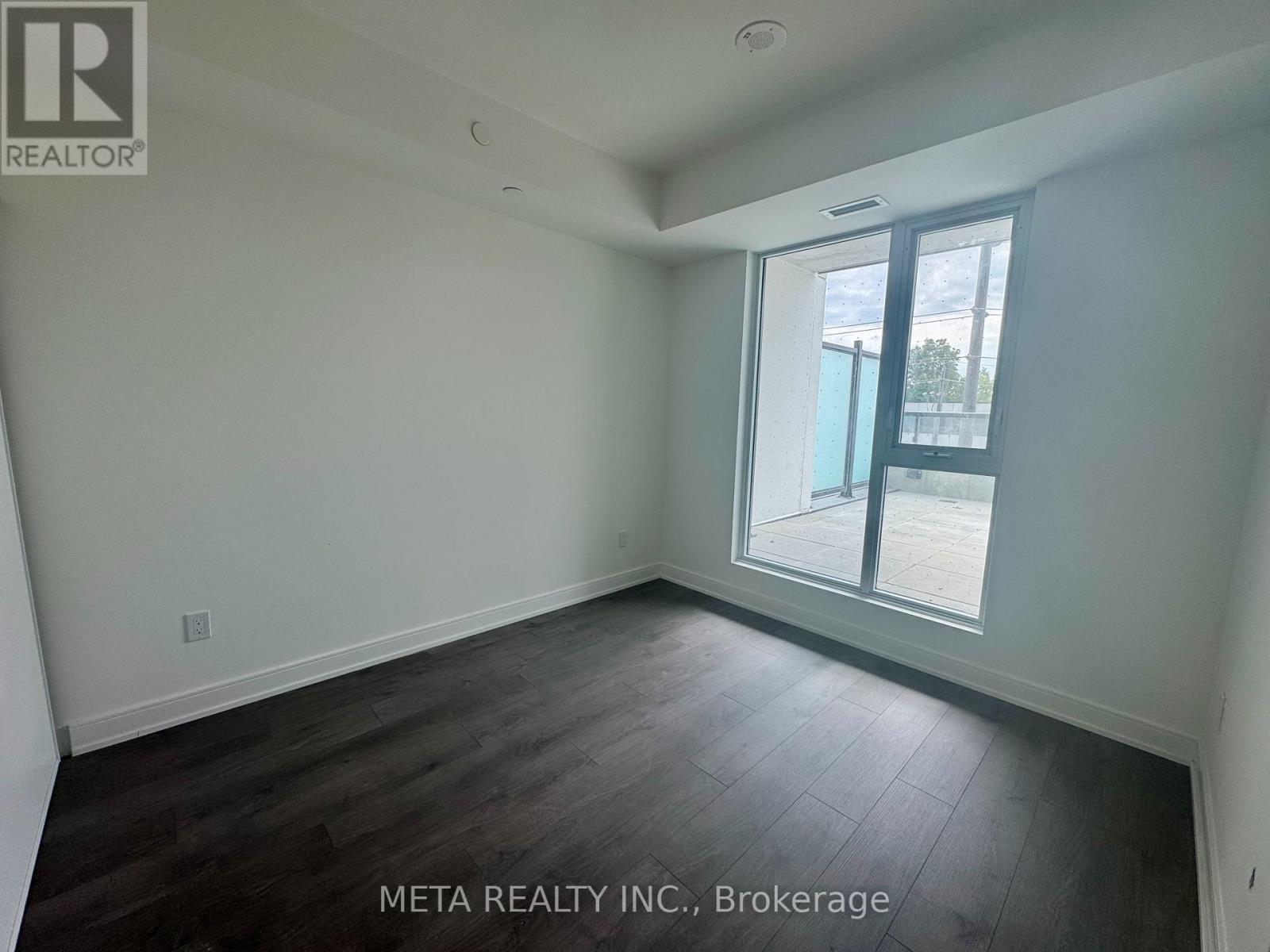 B407 - 693 Davis Drive, Newmarket, Ontario  L3Y 2R2 - Photo 6 - N12526830