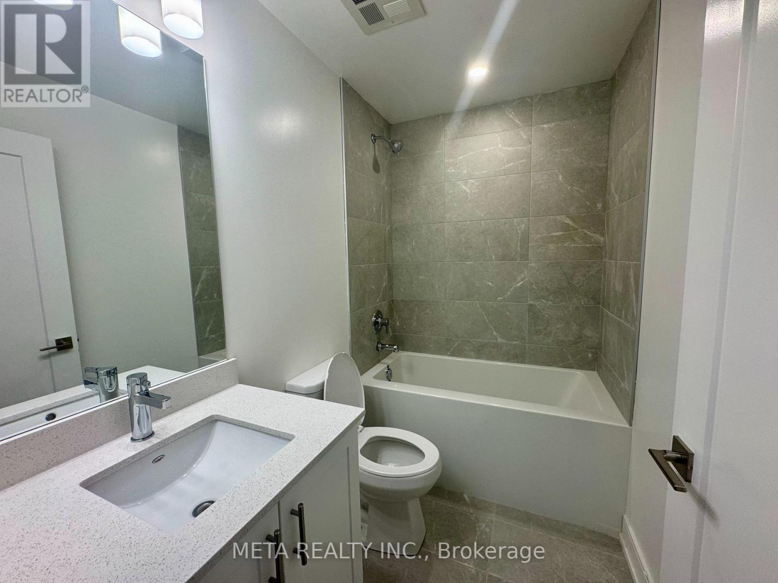 B407 - 693 Davis Drive, Newmarket, Ontario  L3Y 2R2 - Photo 8 - N12526830