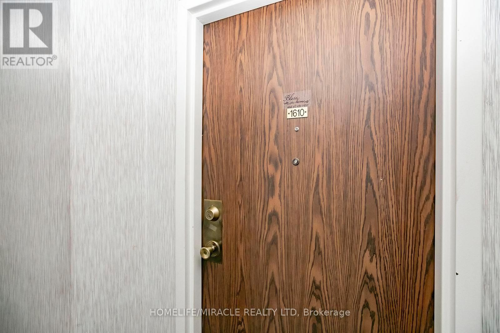 1610 - 15 Kensington Road, Brampton, Ontario L6T 3W2 - Photo 14 - W12526824