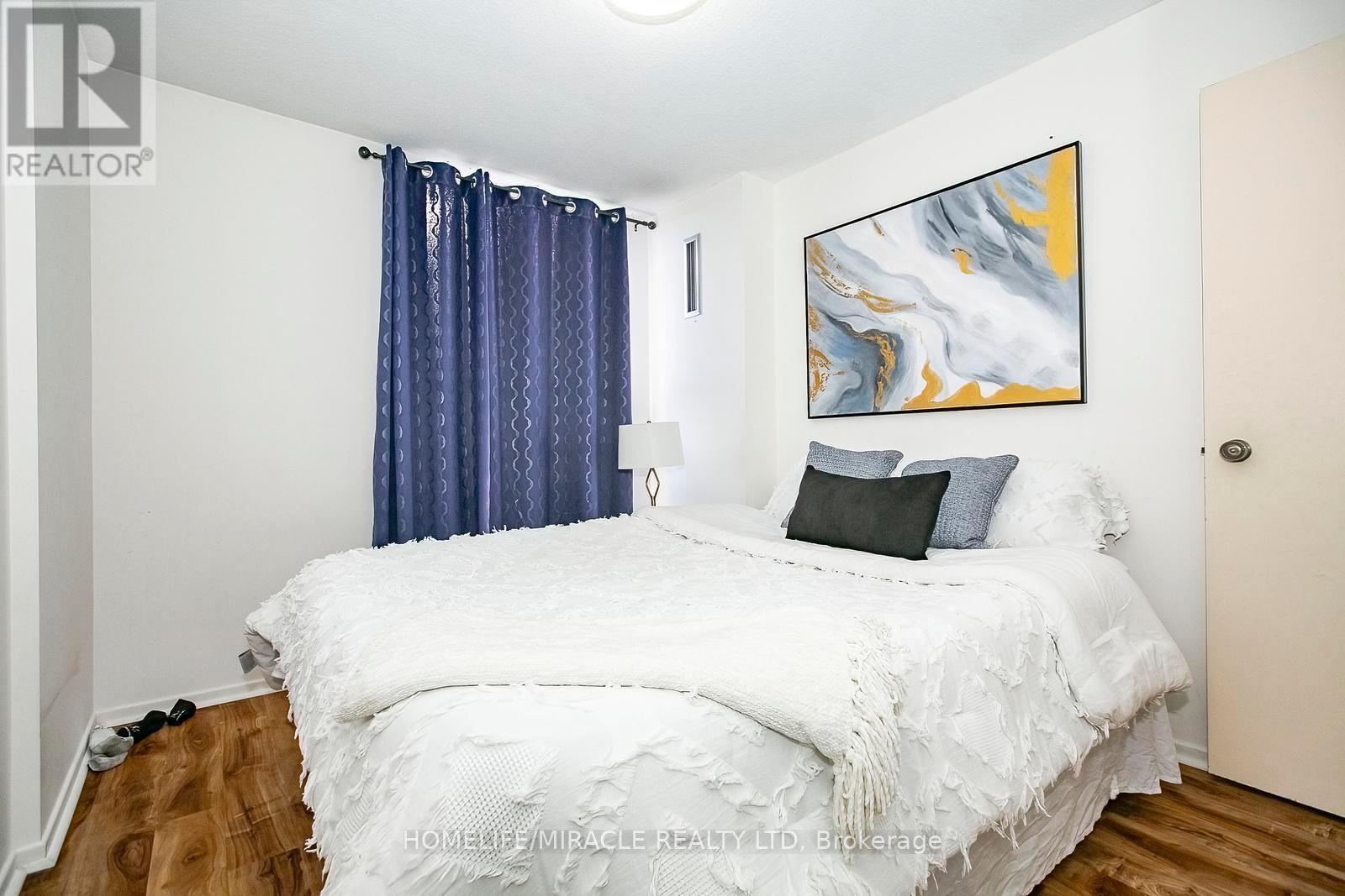 1610 - 15 Kensington Road, Brampton, Ontario L6T 3W2 - Photo 32 - W12526824