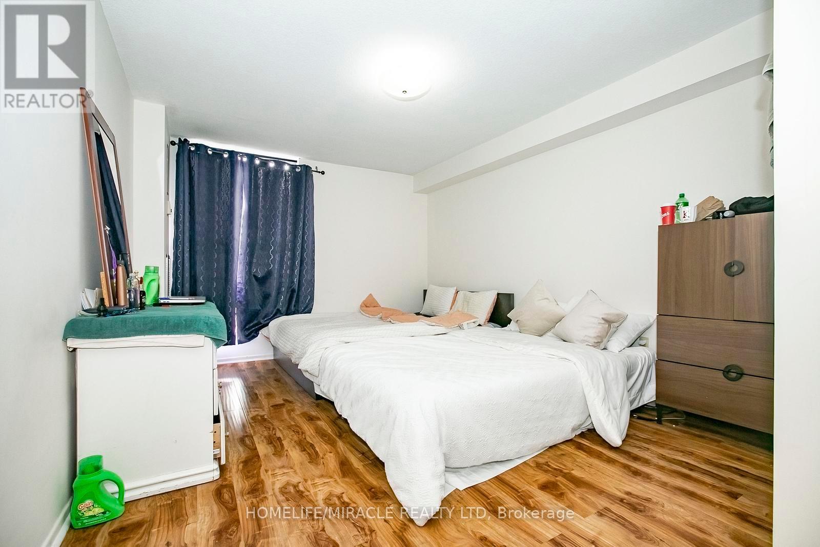 1610 - 15 Kensington Road, Brampton, Ontario L6T 3W2 - Photo 34 - W12526824