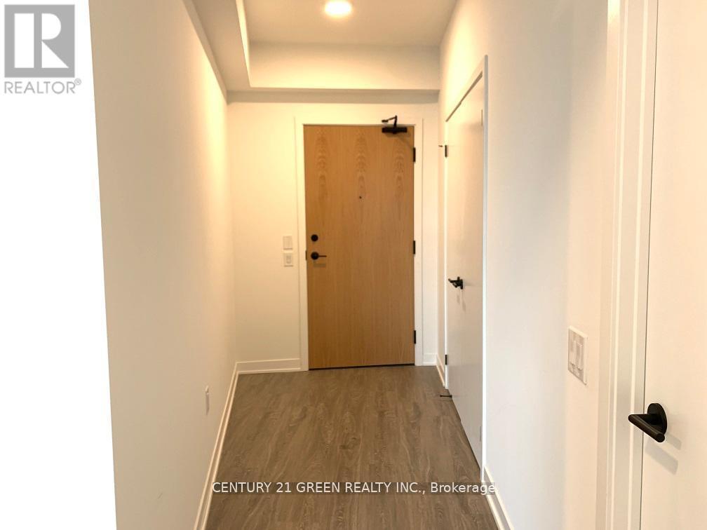 2013 - 2495 EGLINTON AVENUE W, Mississauga, Ontario