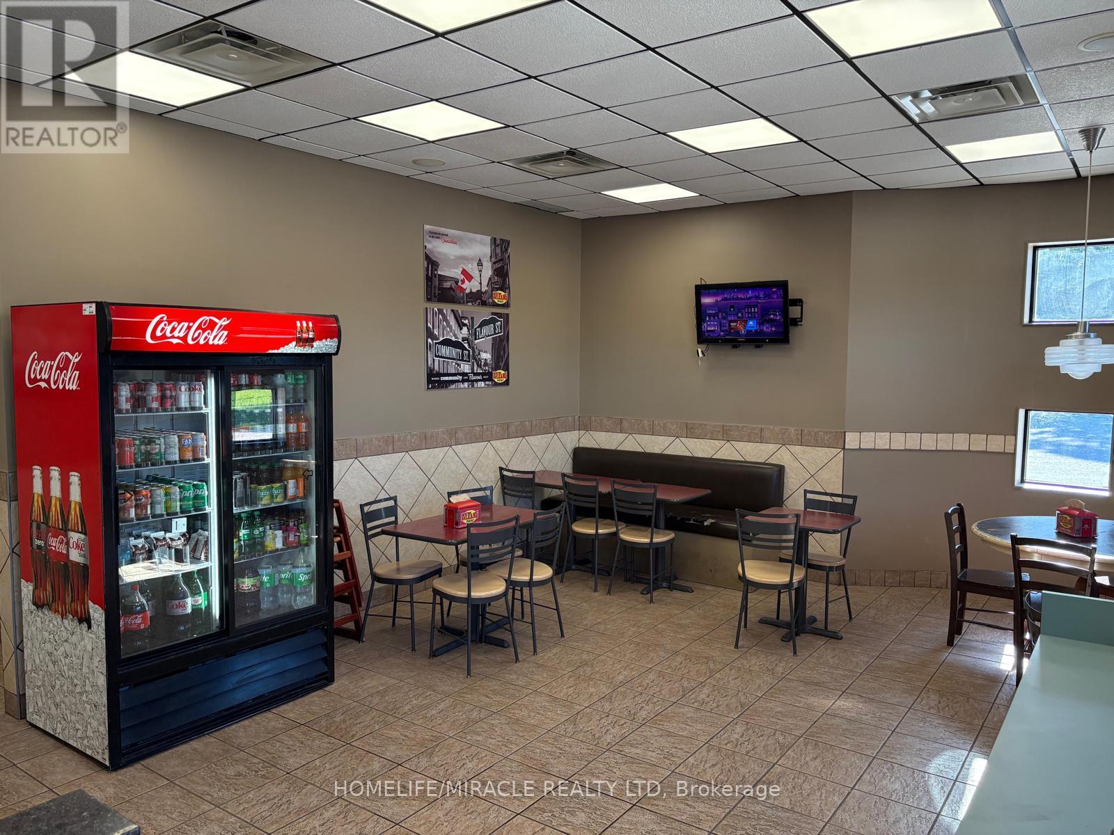 3 - 365 Sykes Street S, Meaford, Ontario N4L 1C5 - Photo 4 - X12526818