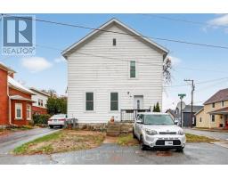 48 MAIN STREET W, Mississippi Mills, Ontario