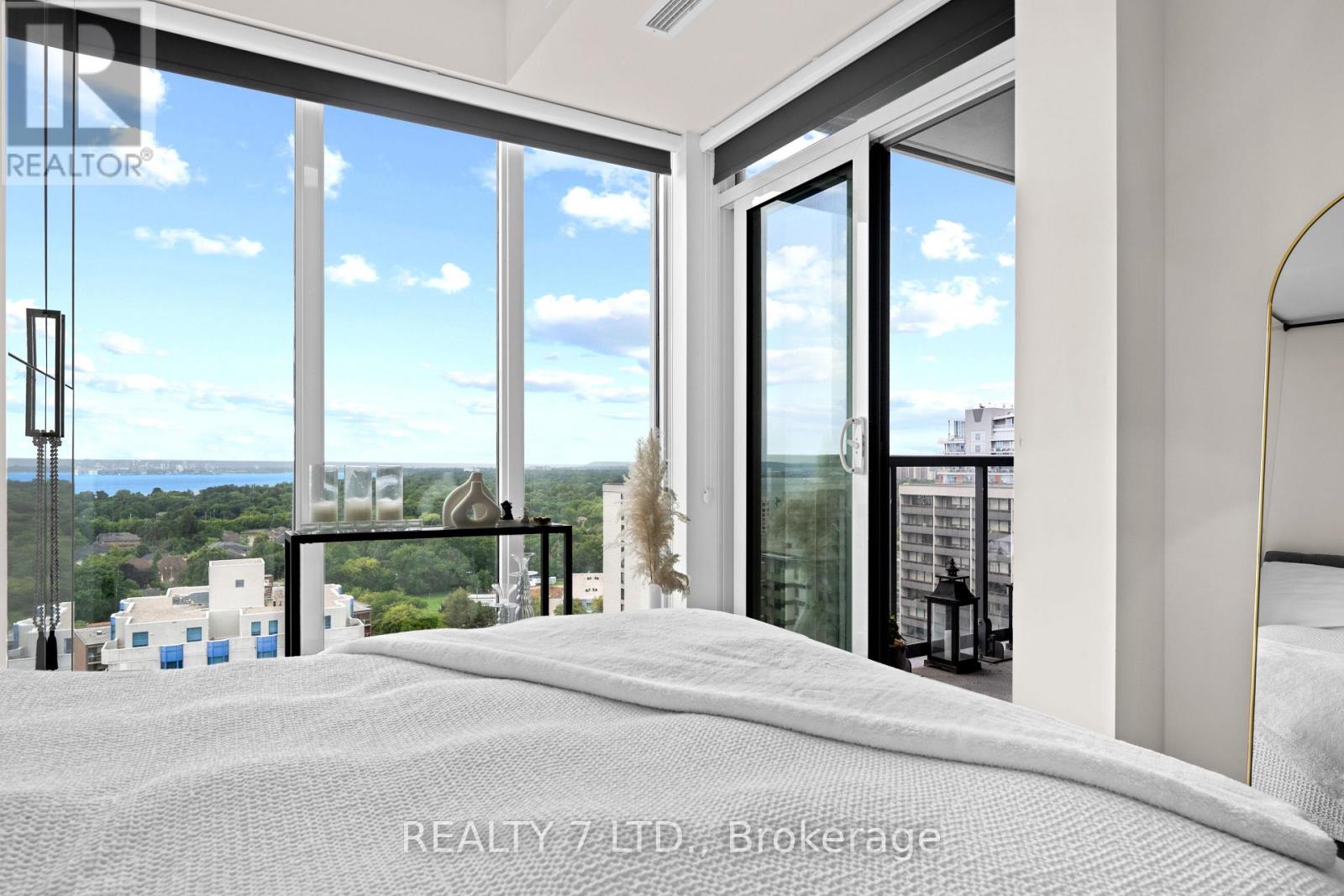 1701 - 500 Brock Avenue N, Burlington, Ontario L7S 0A5 - Photo 17 - W12526876