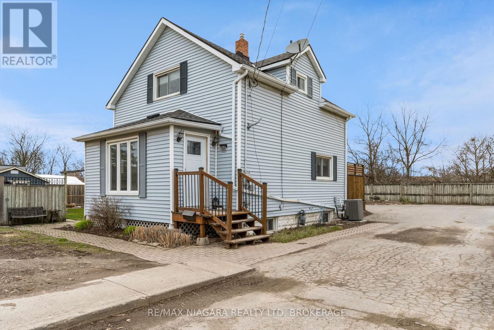 53 TURNER CRESCENT, St. Catharines, Ontario