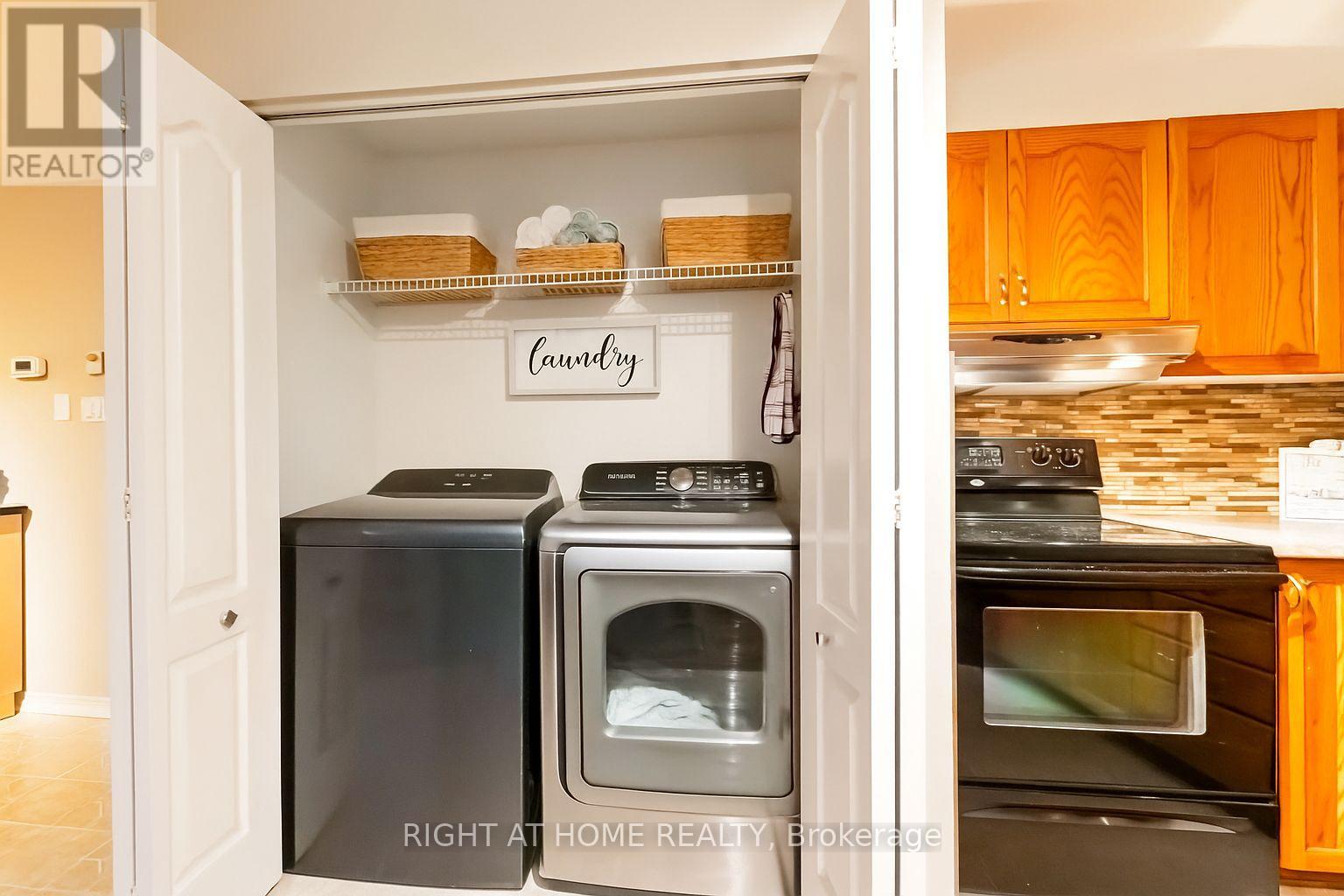 7 Weybridge Drive S, Ottawa, Ontario K2J 4A1 - Photo 17 - X12520818