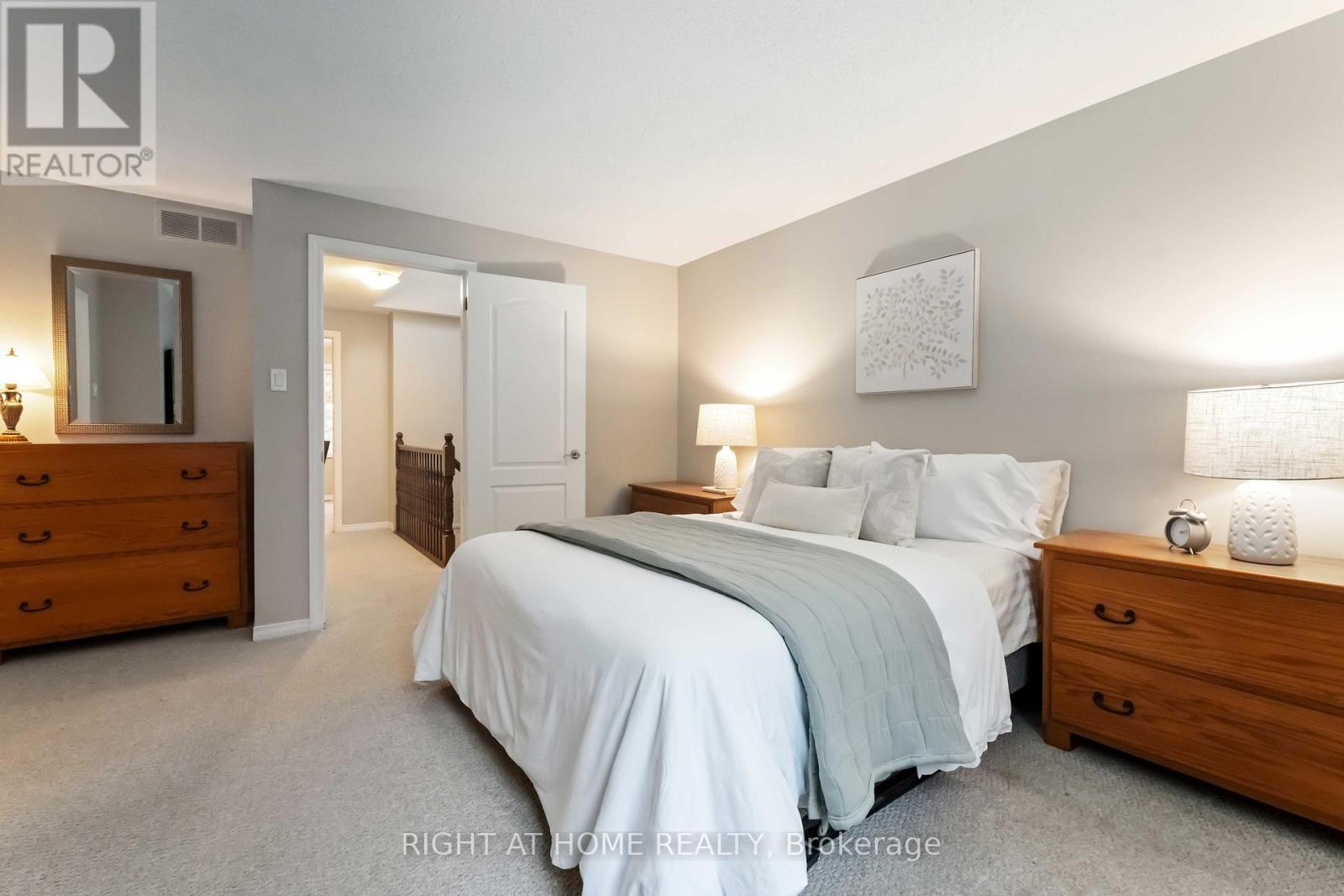 7 Weybridge Drive S, Ottawa, Ontario K2J 4A1 - Photo 21 - X12520818