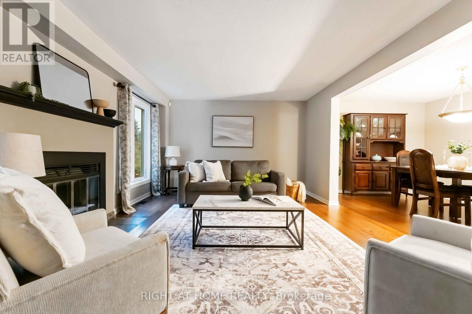 7 Weybridge Drive S, Ottawa, Ontario K2J 4A1 - Photo 8 - X12520818