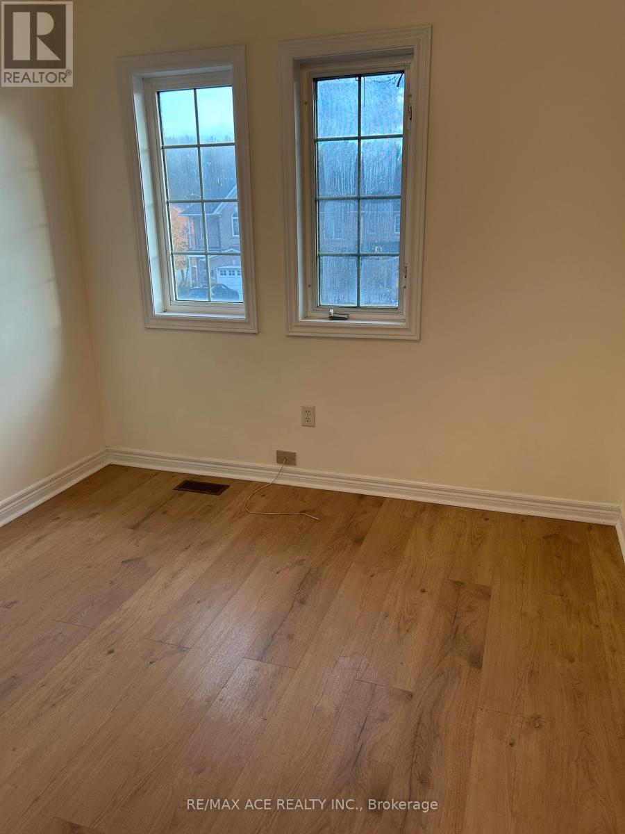 104 Long Point Drive, Richmond Hill, Ontario  L4E 3Z7 - Photo 16 - N12463567