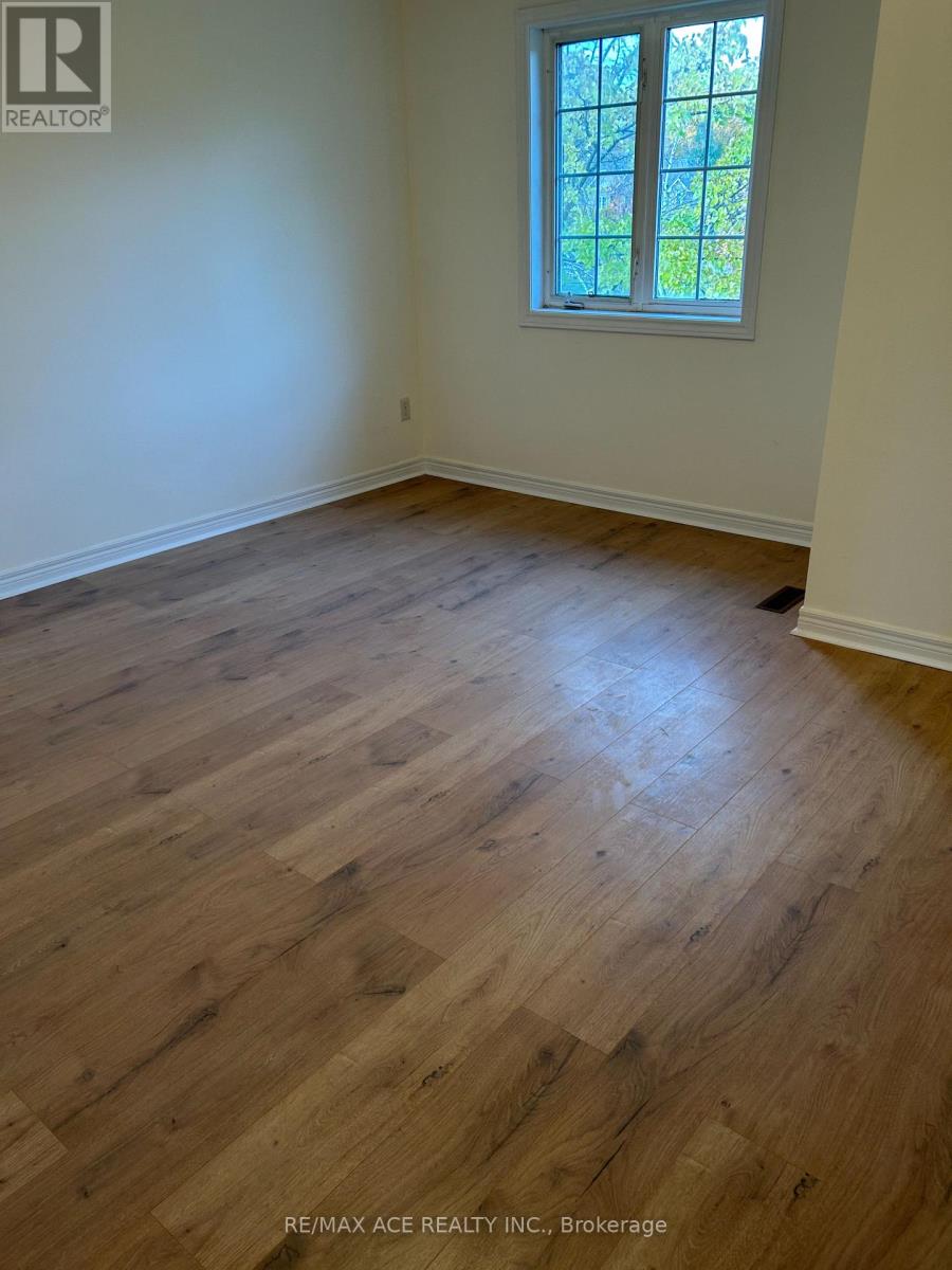 104 Long Point Drive, Richmond Hill, Ontario  L4E 3Z7 - Photo 15 - N12463567