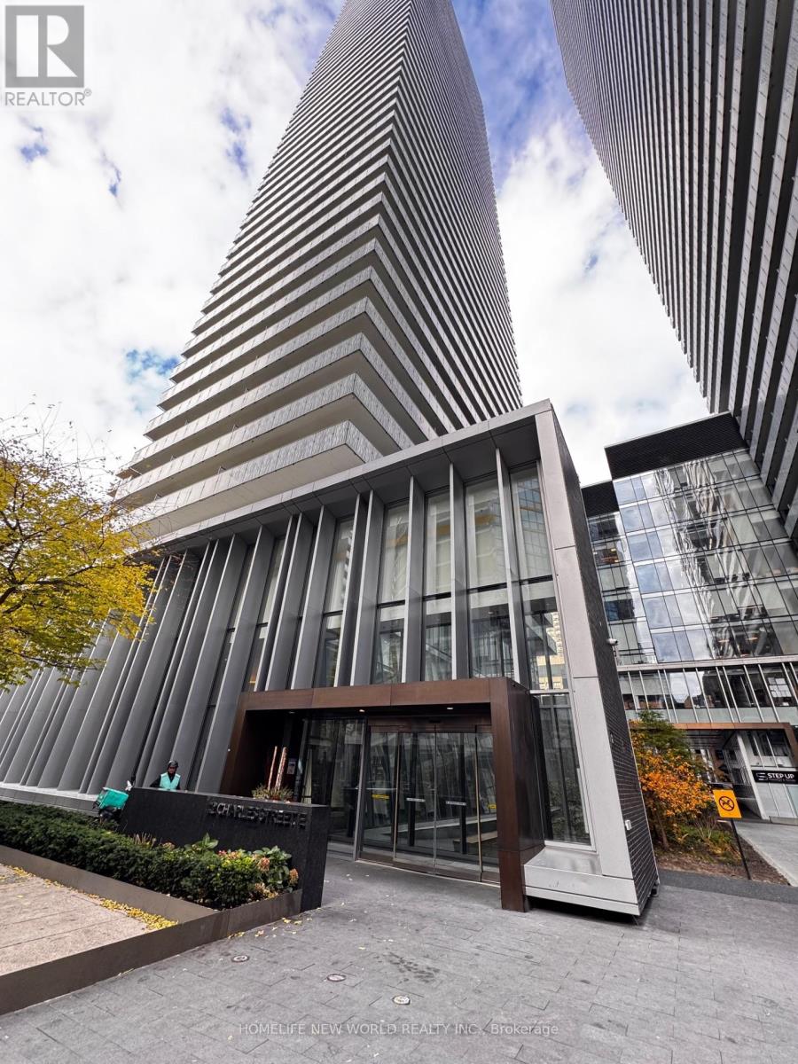 2202 - 42 CHARLES STREET E, Toronto, Ontario