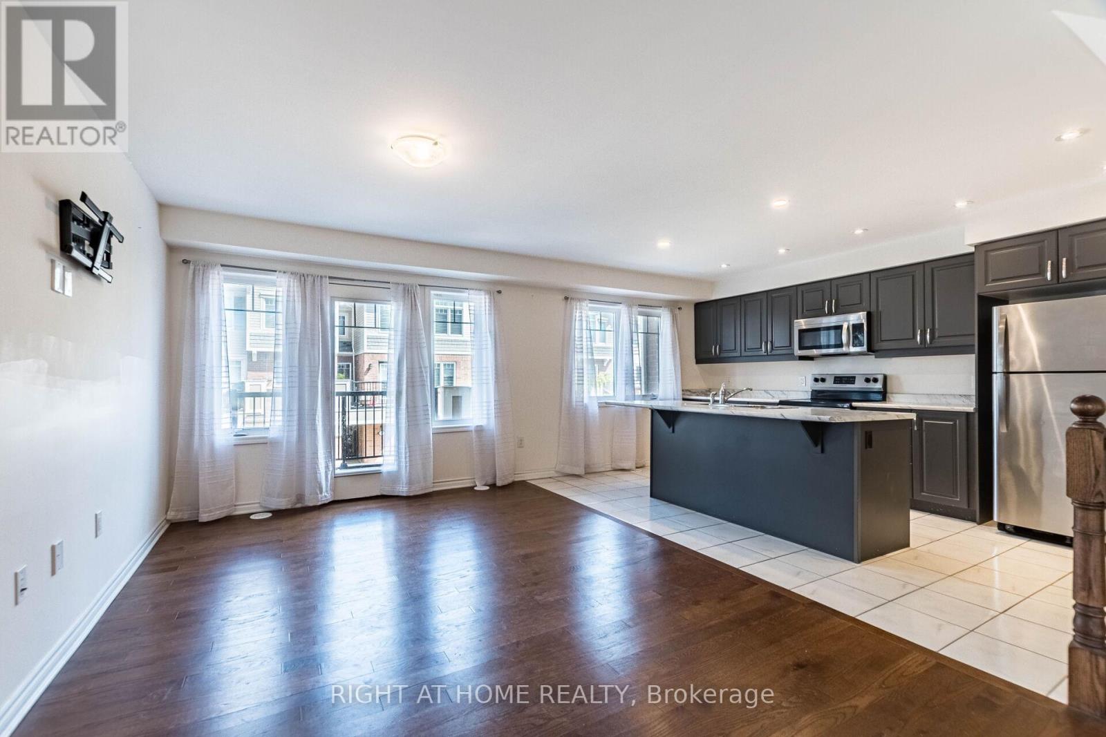 98 - 1000 Asleton Boulevard, Milton, Ontario  L9T 9L4 - Photo 8 - W12410829