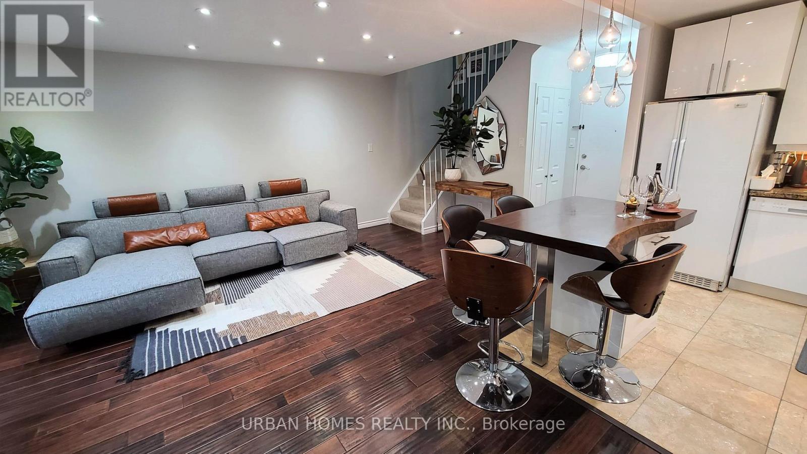 215 - 16a Elgin Street, Markham, Ontario L3T 4T4 - Photo 10 - N12526904