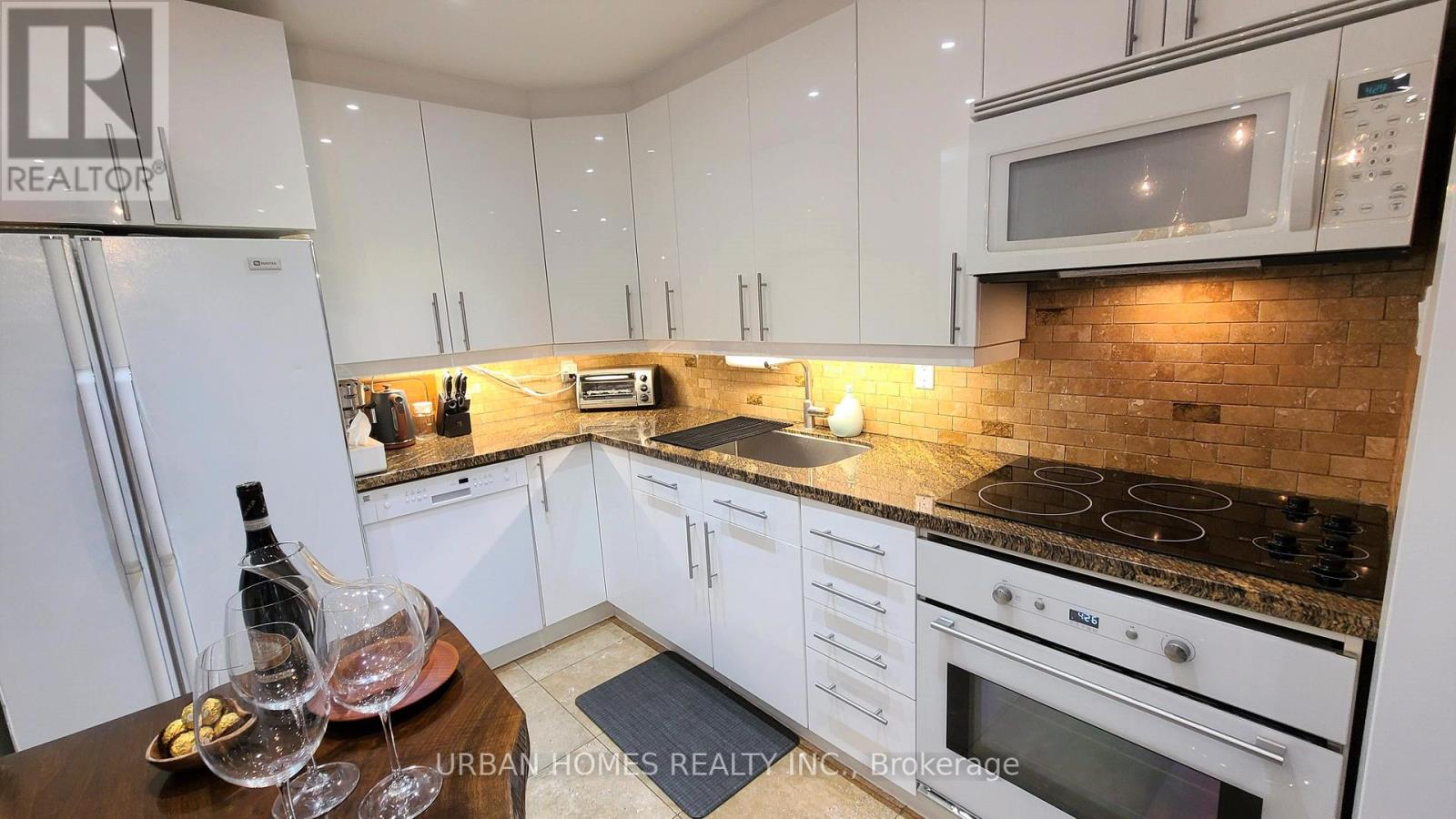 215 - 16a Elgin Street, Markham, Ontario L3T 4T4 - Photo 6 - N12526904