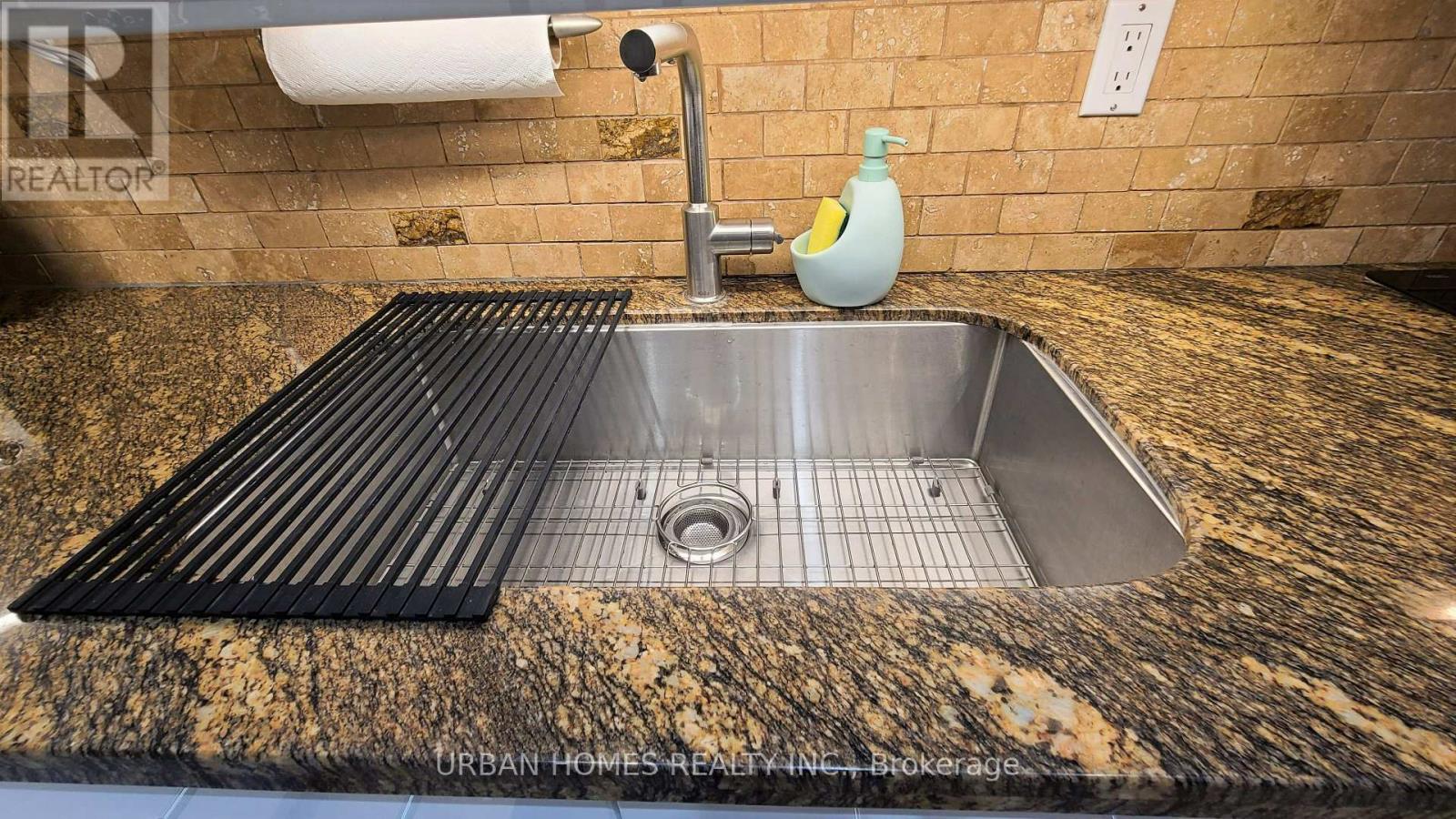 215 - 16a Elgin Street, Markham, Ontario L3T 4T4 - Photo 7 - N12526904