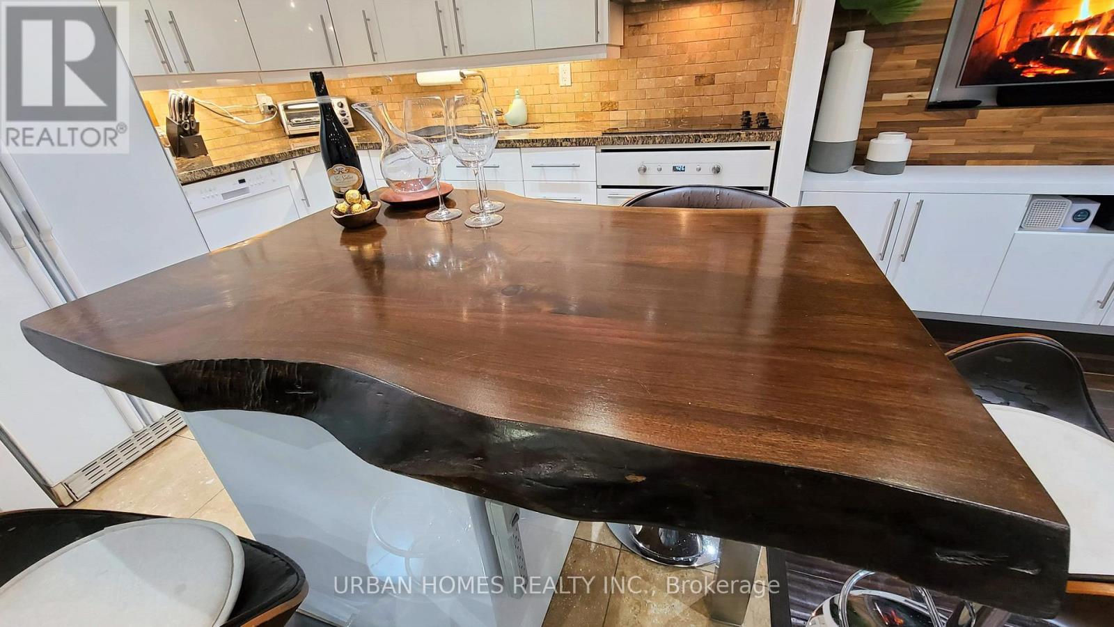 215 - 16a Elgin Street, Markham, Ontario L3T 4T4 - Photo 9 - N12526904