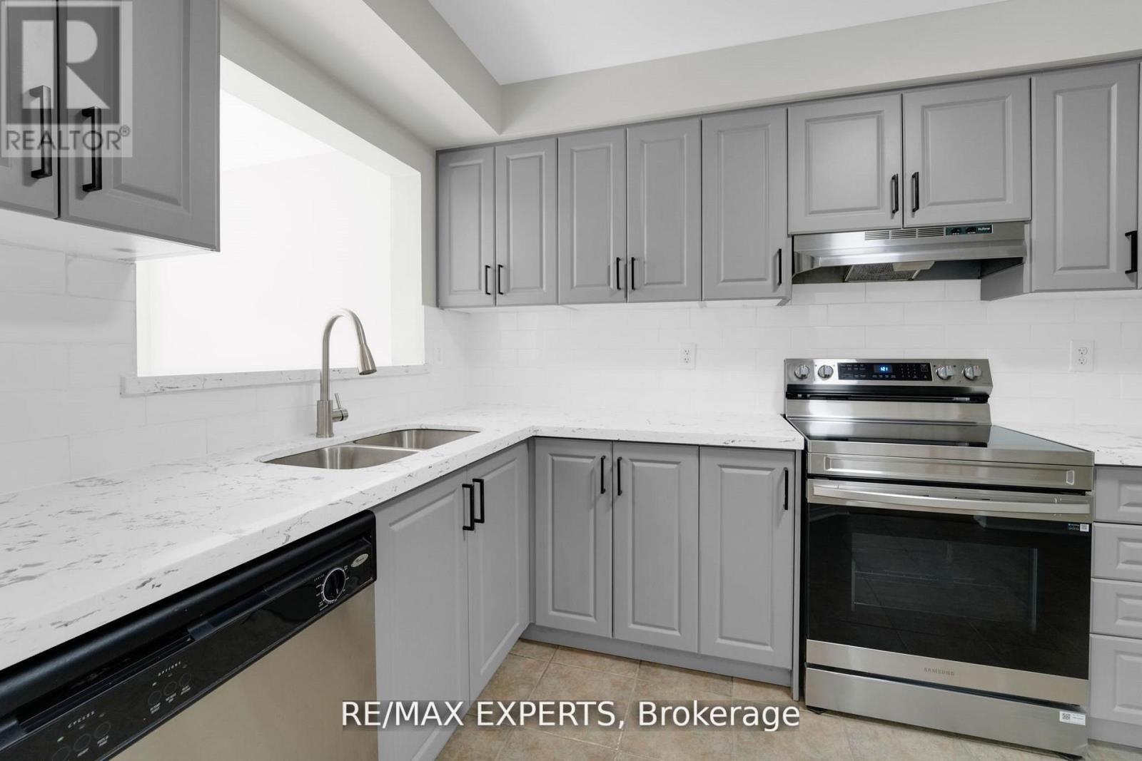 120 - 86 Joymar Drive, Mississauga, Ontario L5M 7Z6 - Photo 9 - W12526896