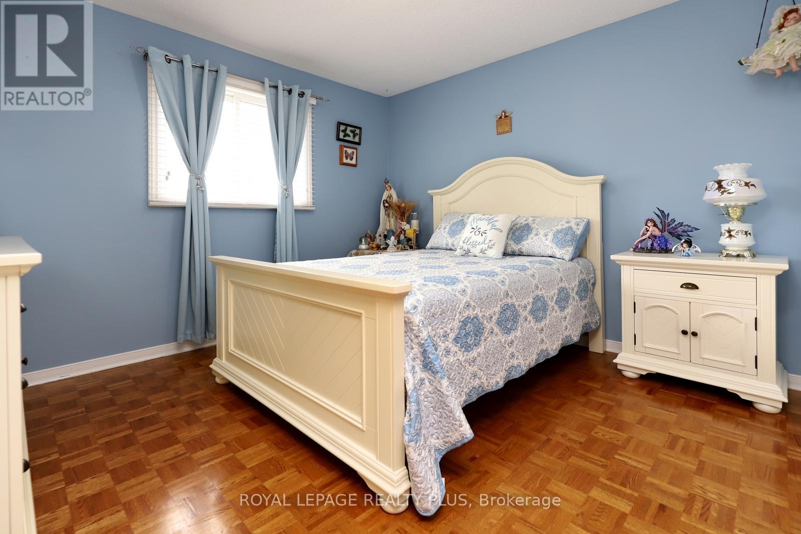 1086 Hedge Drive, Mississauga, Ontario L4Y 1G2 - Photo 22 - W12526900