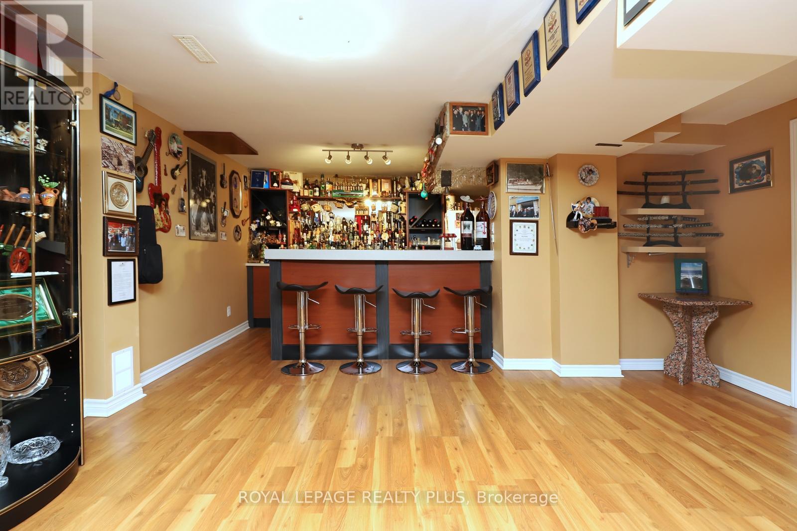 1086 Hedge Drive, Mississauga, Ontario L4Y 1G2 - Photo 31 - W12526900