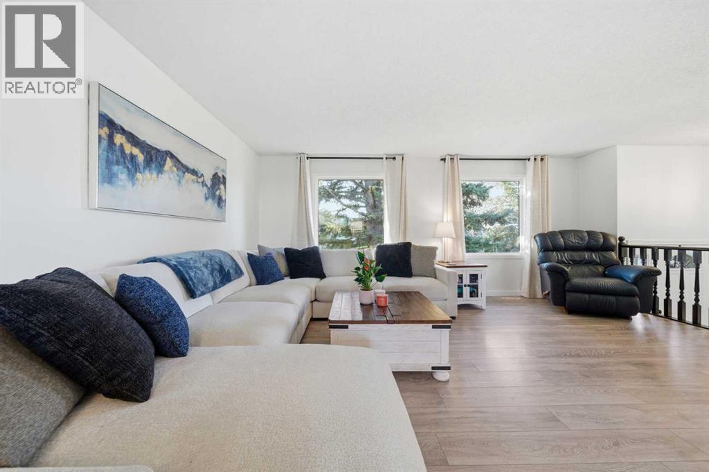 67 Lake Sylvan Close Se, Calgary, Alberta  T2J 3E5 - Photo 3 - A2268625