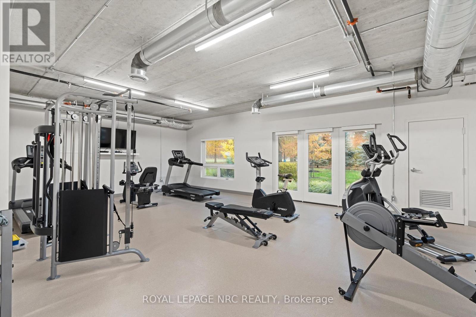 202 - 105 Vansickle Road, St. Catharines, Ontario L2S 0G4 - Photo 12 - X12520632