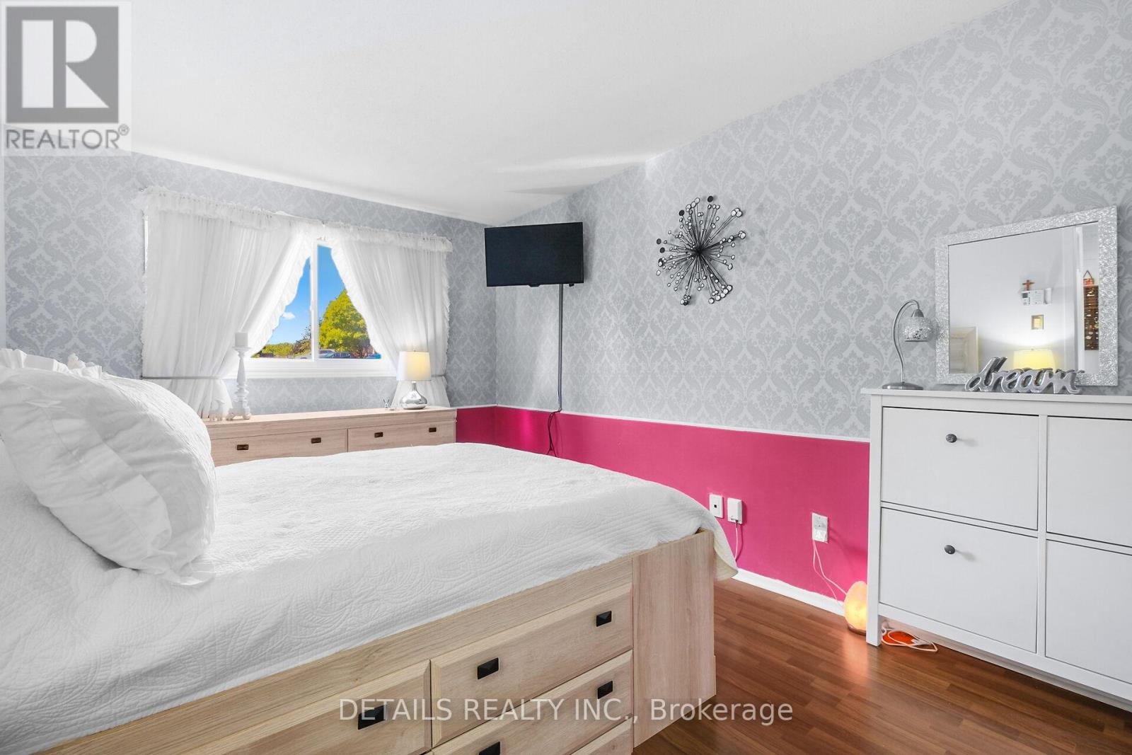 103 - 260 Brittany Drive, Ottawa, Ontario  K1K 4M2 - Photo 12 - X12526936