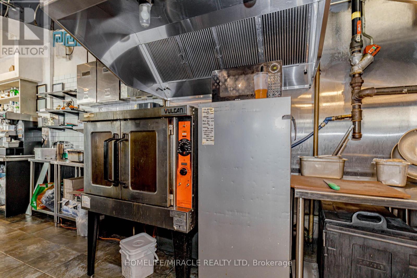 333 Bremner Boulevard, Toronto, Ontario  M5V 3X9 - Photo 17 - C12519982