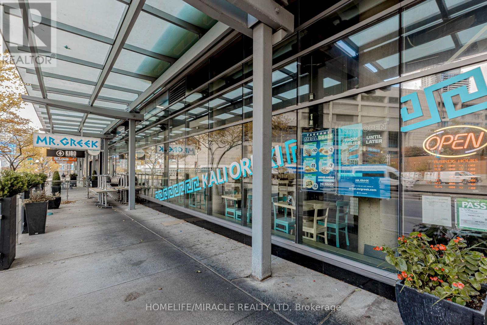 333 Bremner Boulevard, Toronto, Ontario  M5V 3X9 - Photo 3 - C12519982