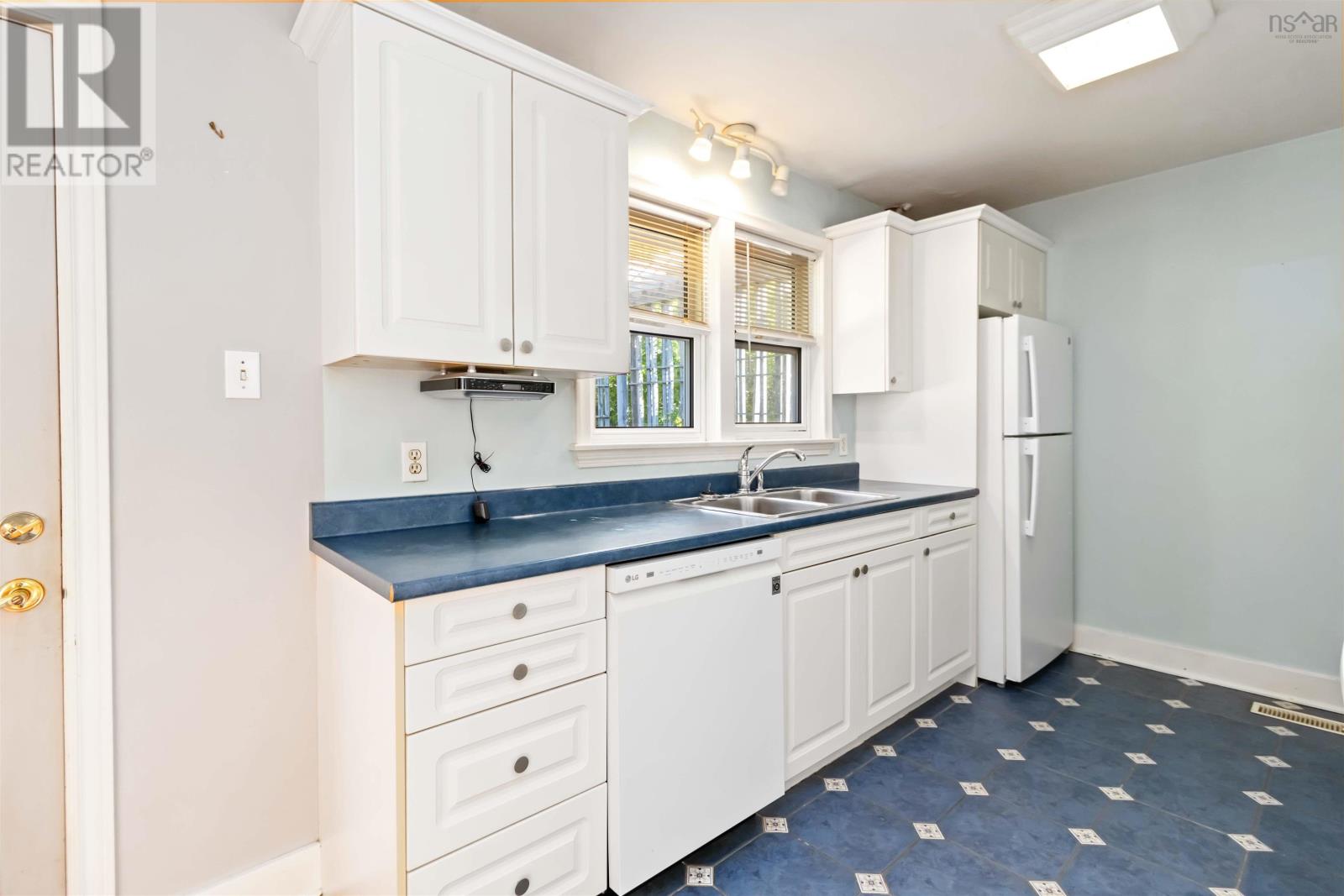 12 Elizabeth Street, Dartmouth, Nova Scotia  B2W 2T5 - Photo 19 - 202524471