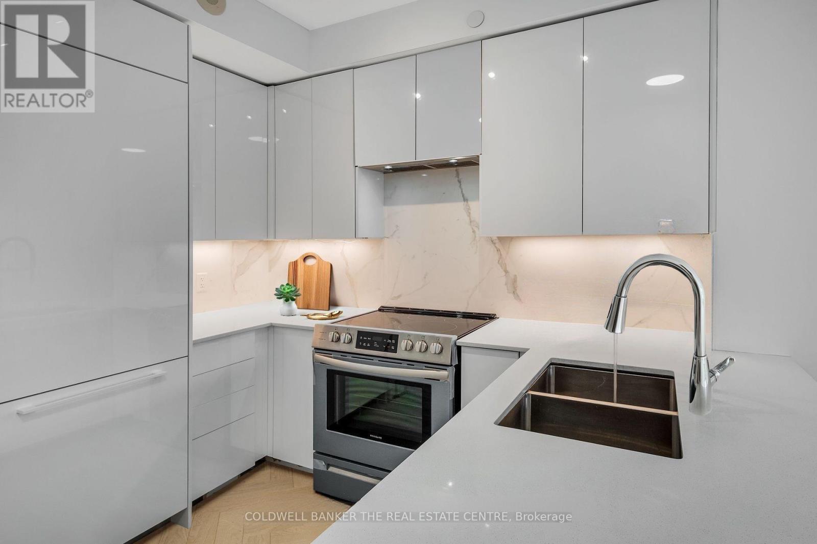 204 - 7890 Bathurst Street, Vaughan, Ontario  L4J 0J8 - Photo 5 - N12444622