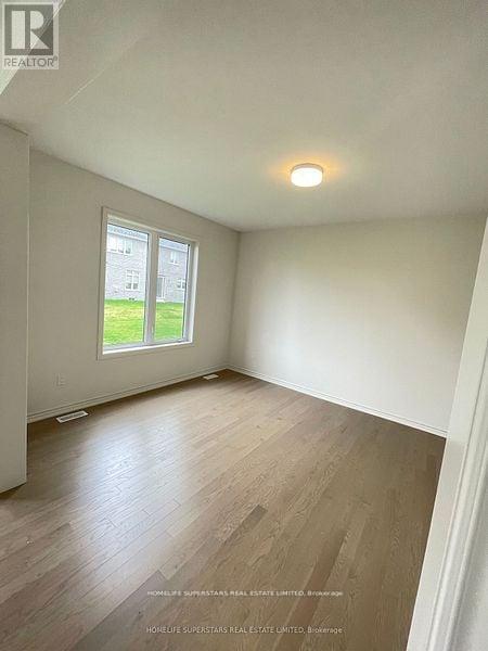 17 Bellflower Crescent, Adjala-Tosorontio, Ontario  L0G 1W0 - Photo 11 - N12526910