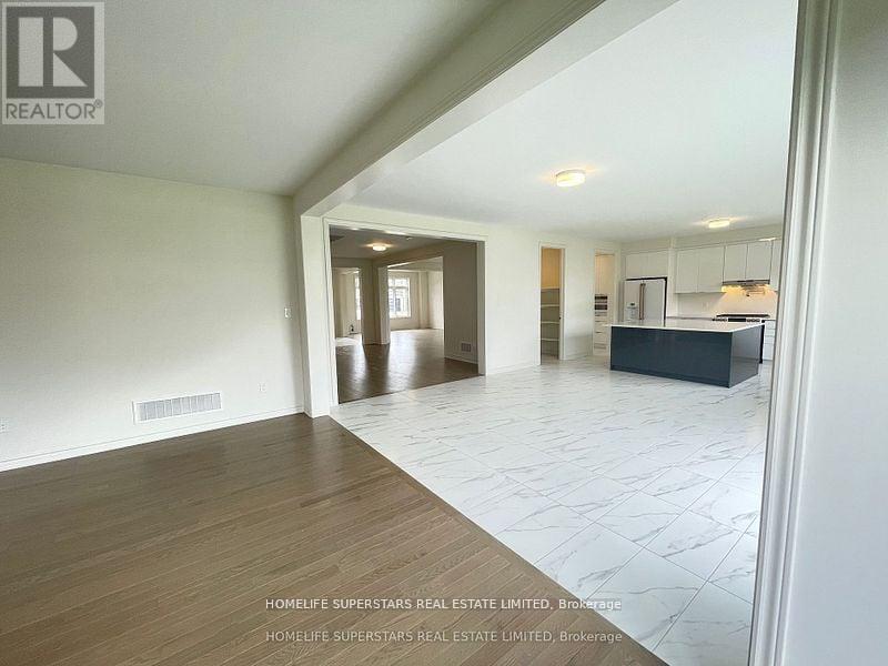 17 Bellflower Crescent, Adjala-Tosorontio, Ontario  L0G 1W0 - Photo 12 - N12526910