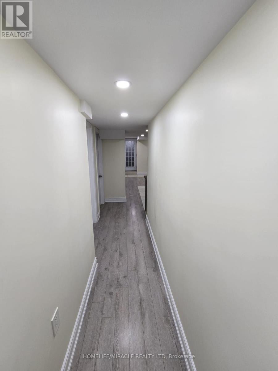 6 Padbury Trail, Brampton, Ontario  L7A 4M3 - Photo 16 - W12526920