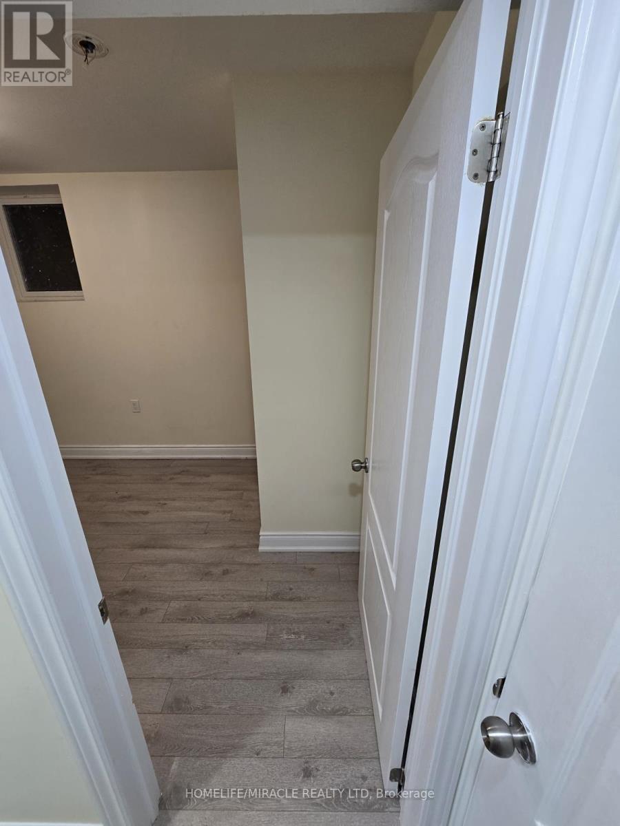 6 Padbury Trail, Brampton, Ontario  L7A 4M3 - Photo 17 - W12526920