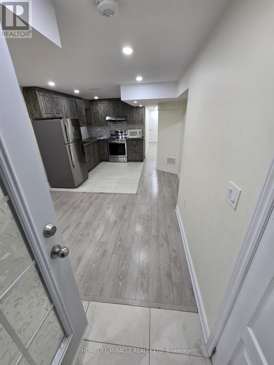 6 Padbury Trail, Brampton, Ontario  L7A 4M3 - Photo 23 - W12526920