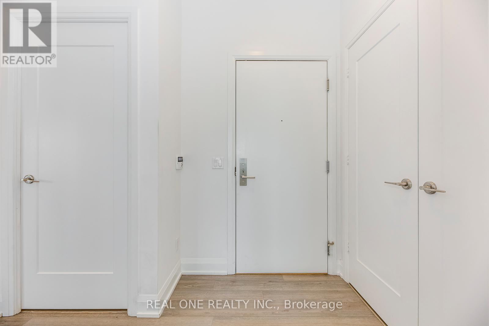 2805 - 56 Annie Craig Drive, Toronto, Ontario  M8V 0C5 - Photo 5 - W12526940