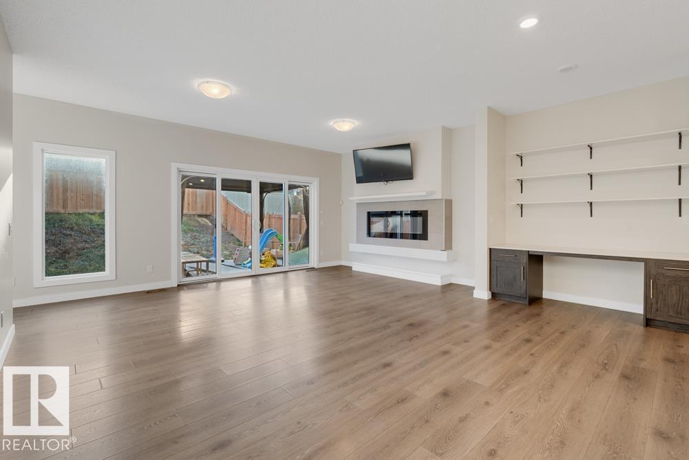 4250 Chichak Cl Sw, Edmonton, Alberta  T6W 4B4 - Photo 10 - E4465011