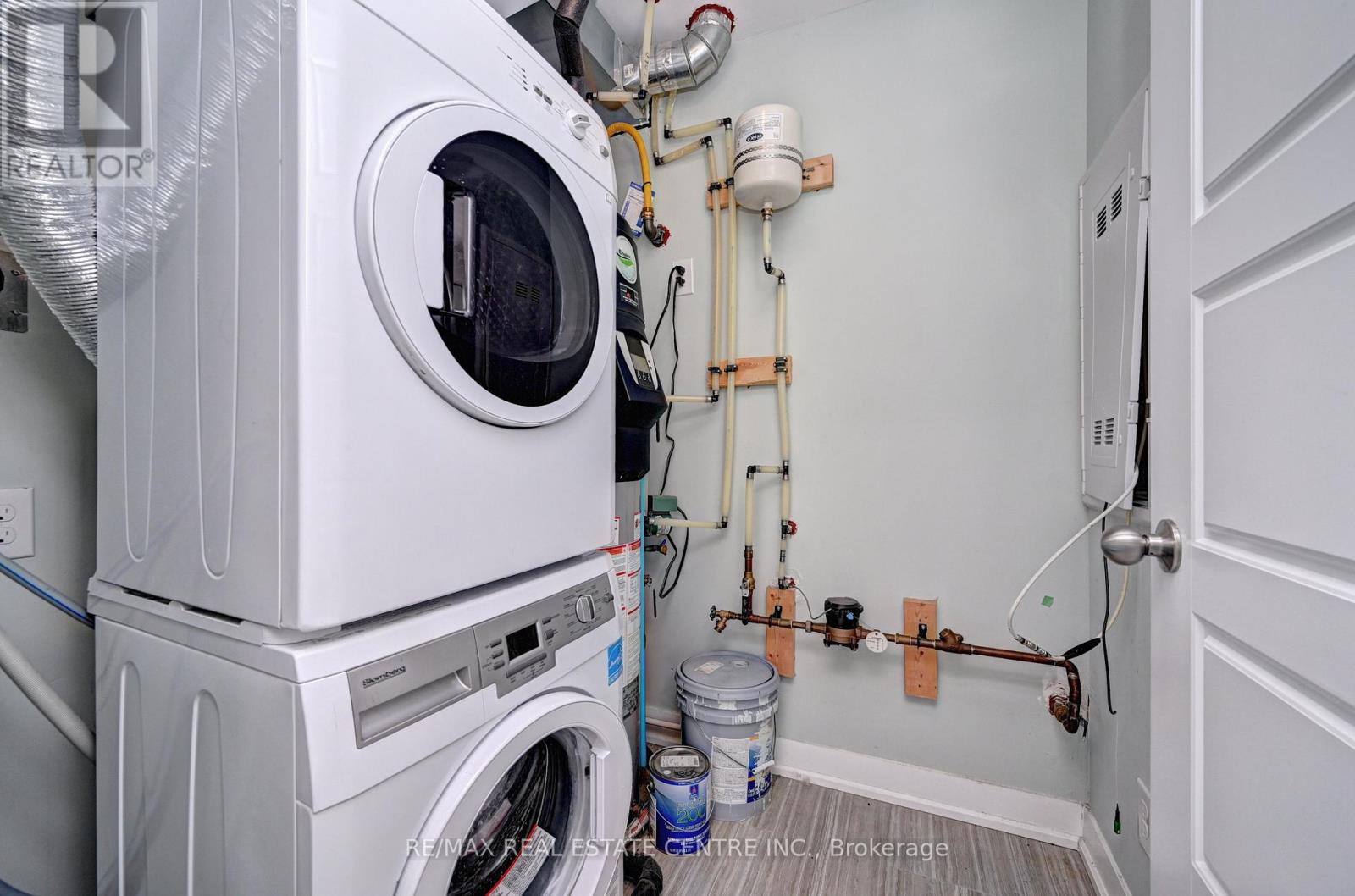 A4 - 190 Century Hill Drive, Kitchener, Ontario  N2E 0G9 - Photo 7 - X12526906