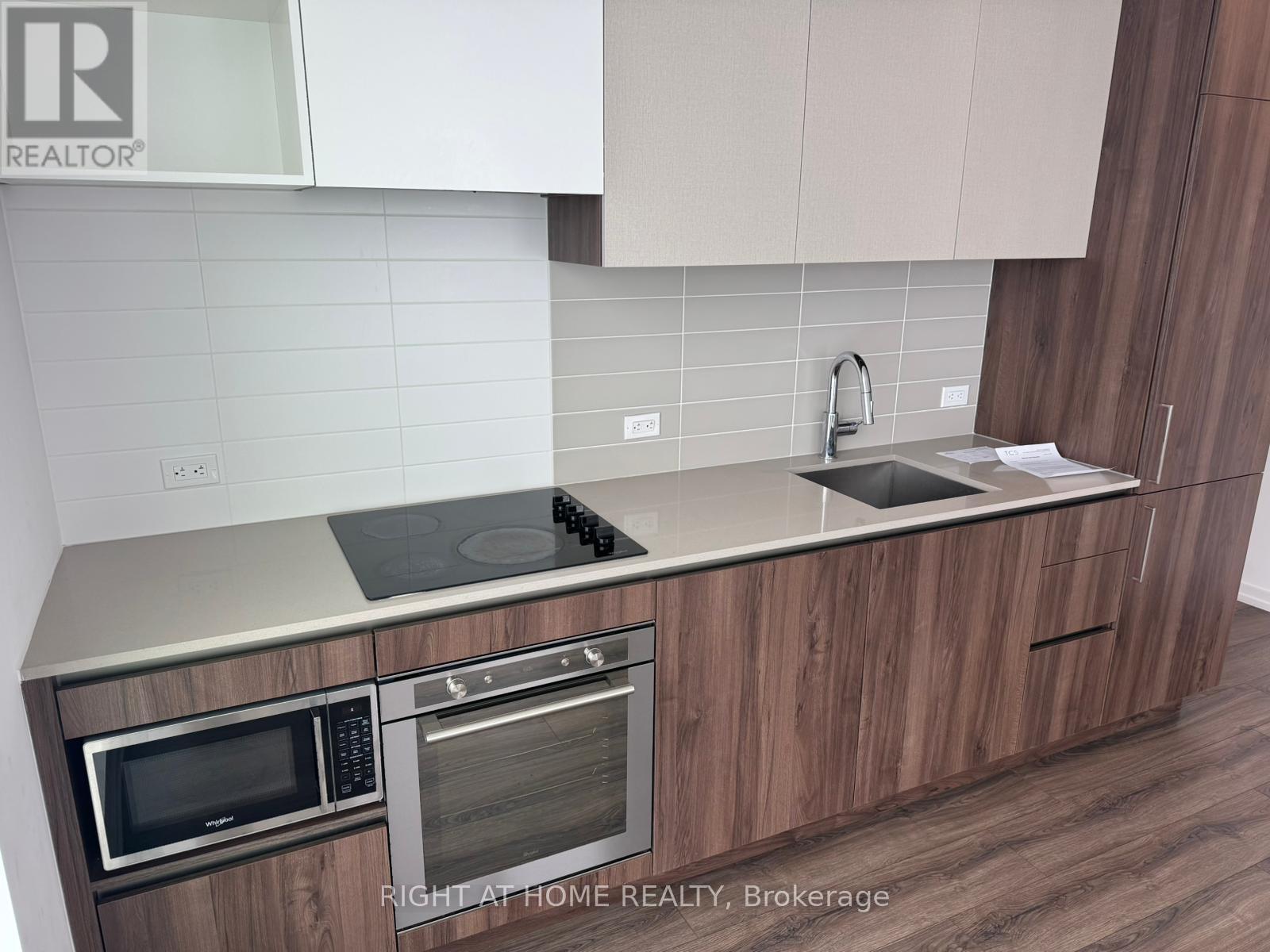 4209 - 7890 Jane Street, Vaughan, Ontario  L4K 0K9 - Photo 9 - N12526026